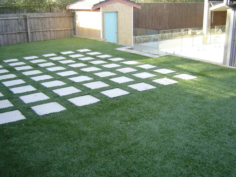 15 Artificial Grass and Pavers Ideas for Your Outdoor Space